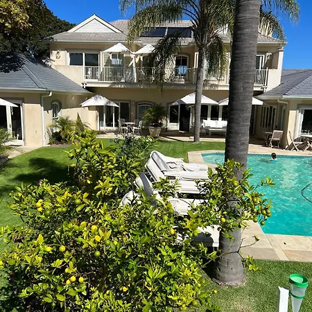 Constantia Valley Lodge-3